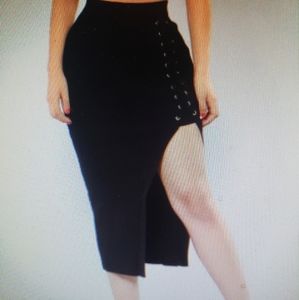 Midi skirt with thigh slit